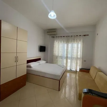 Semesterbostad John's *